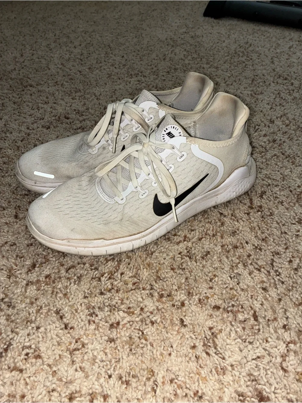 Nike Men's Cream/Black Athletic Training Shoes